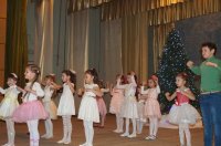 Примэрия Комрата подарила детям новогодний праздник (фоторепортаж)